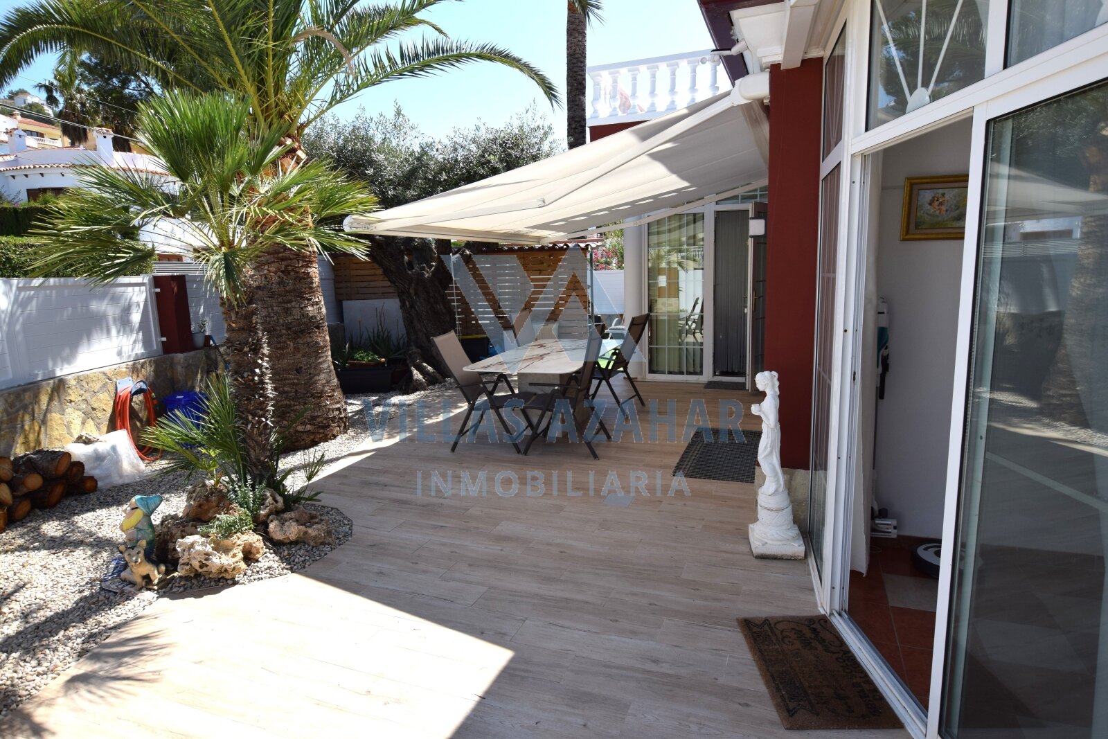 Villa in Bestzustand mit Pool und separatem Appartement