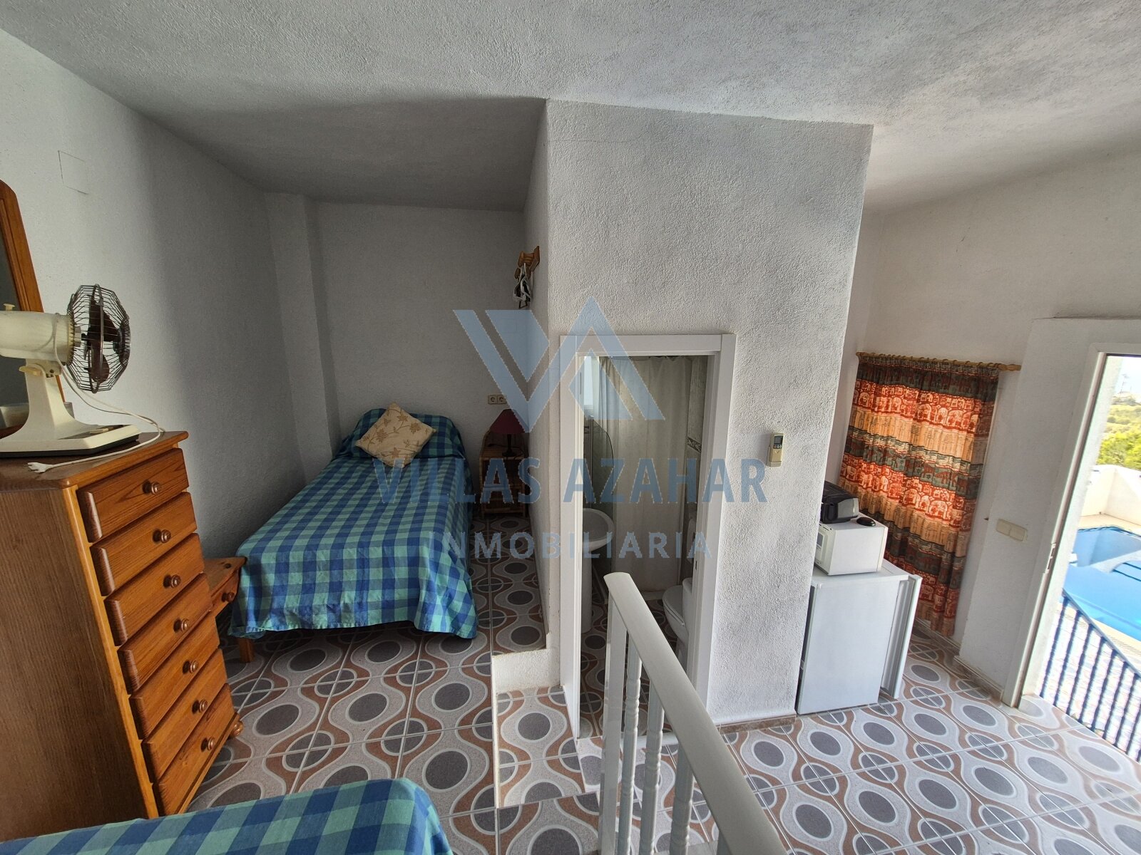 Stilvolle Villa mit unverbaubarem Meerblick und Gästeapartment