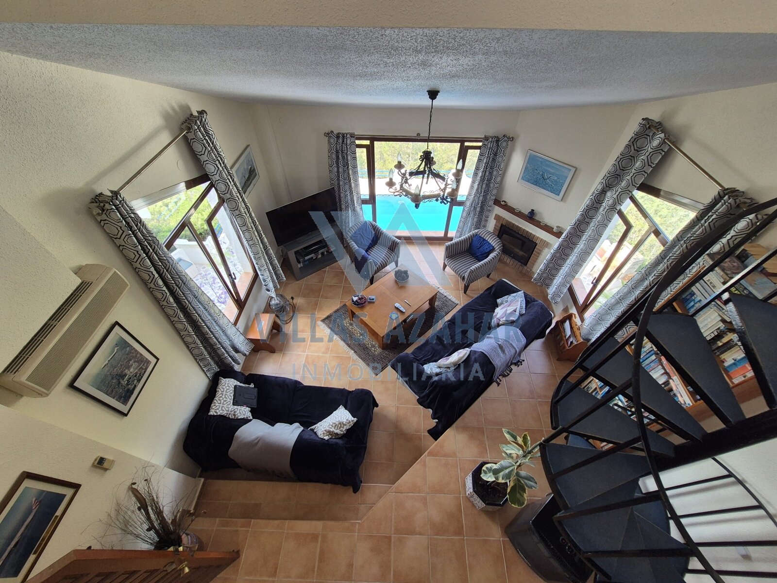 Stilvolle Villa mit unverbaubarem Meerblick und Gästeapartment