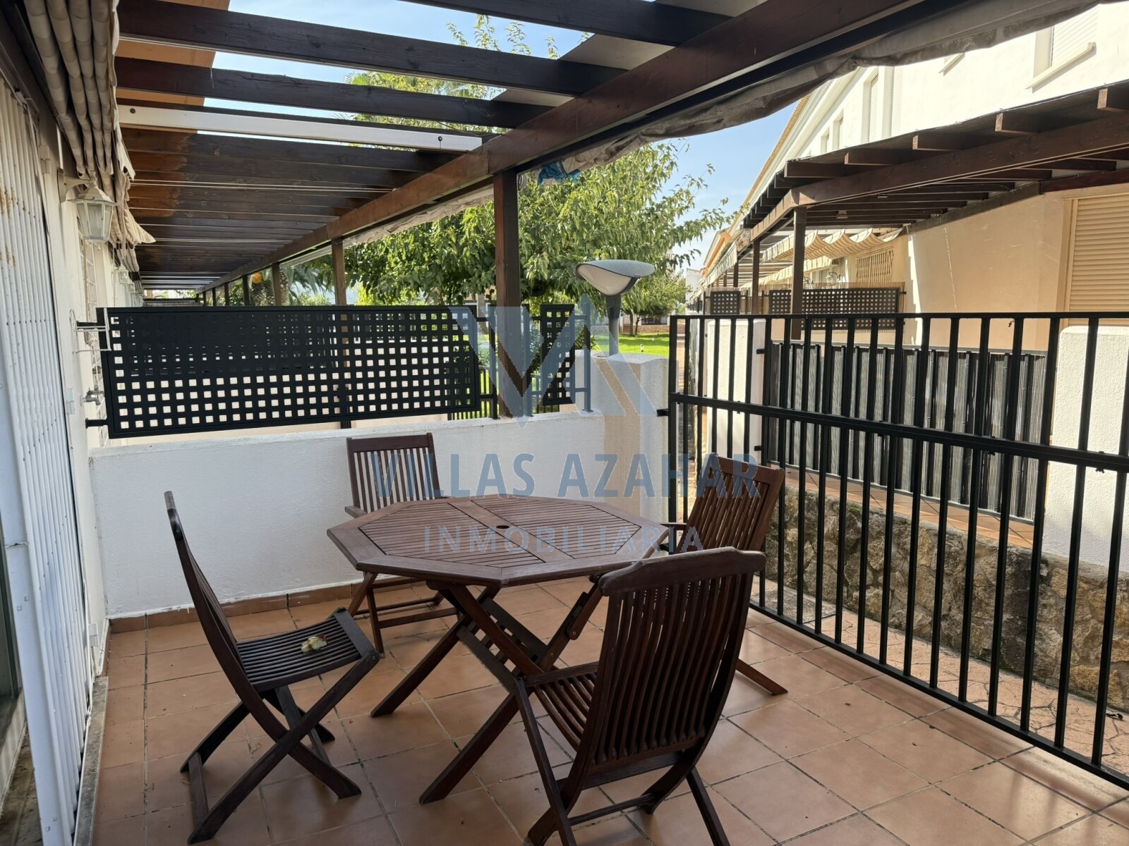 Reihenhaus in Palm Beach II – Bereich des großen Pools