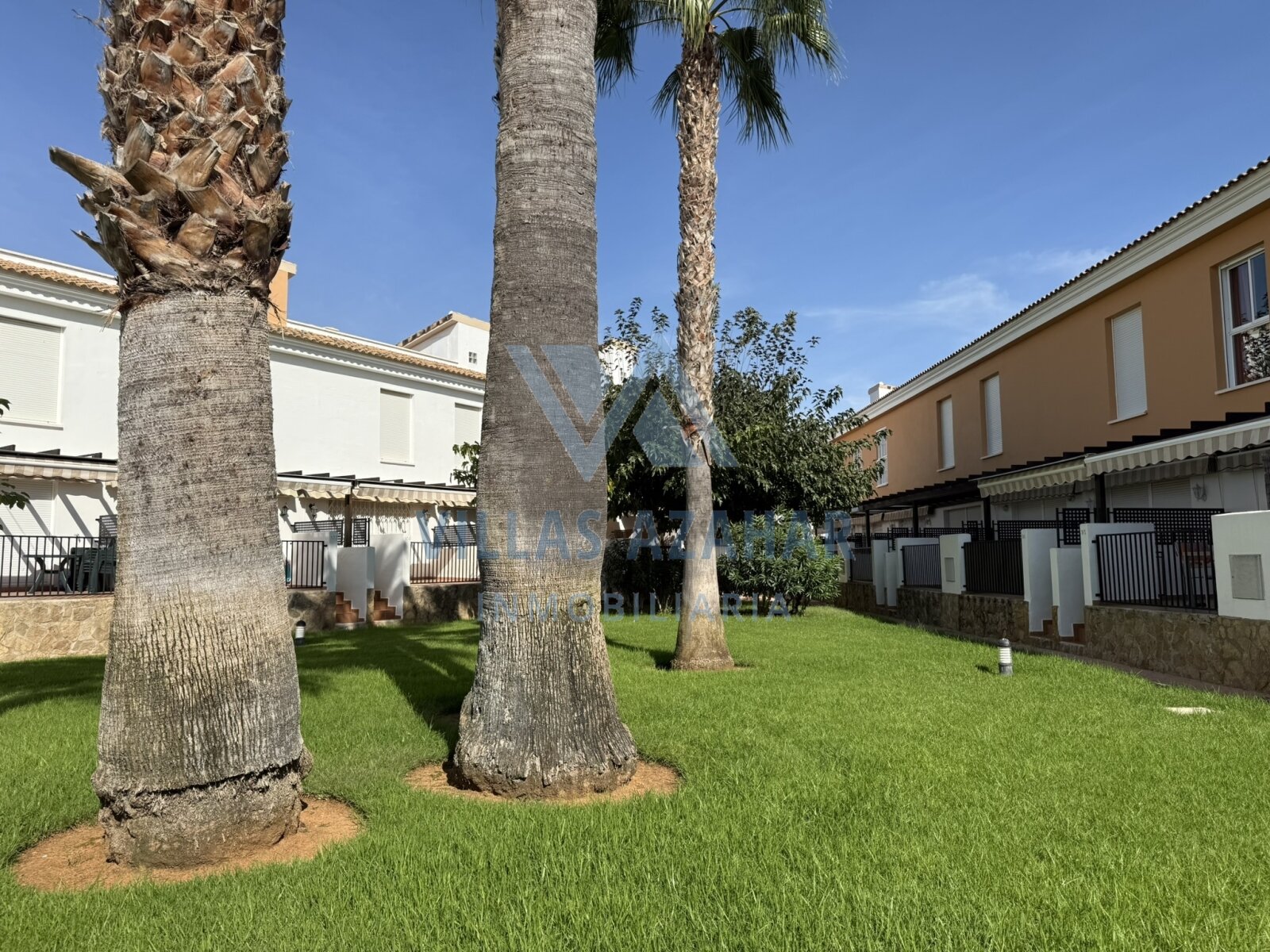 Reihenhaus in Palm Beach II – Bereich des großen Pools