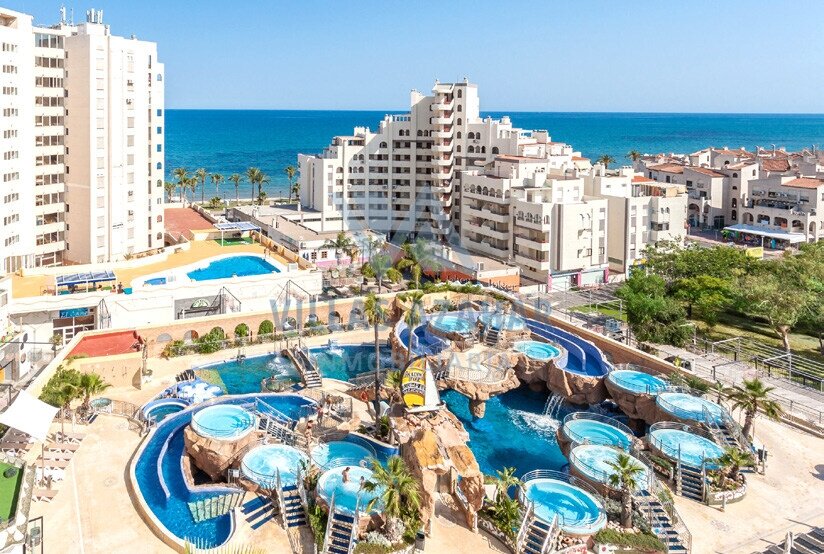 Exclusive new-build front line development Torre la Sal