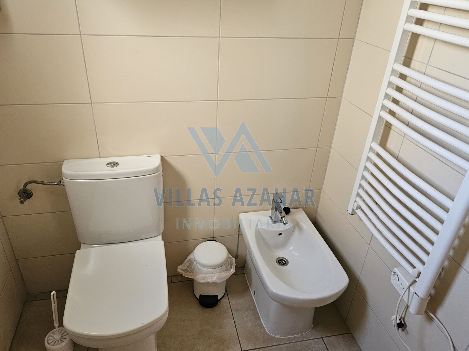 Low-Maintenance Detached House in a Quiet Location 