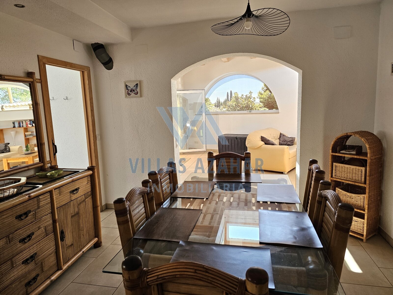 Low-Maintenance Detached House in a Quiet Location 