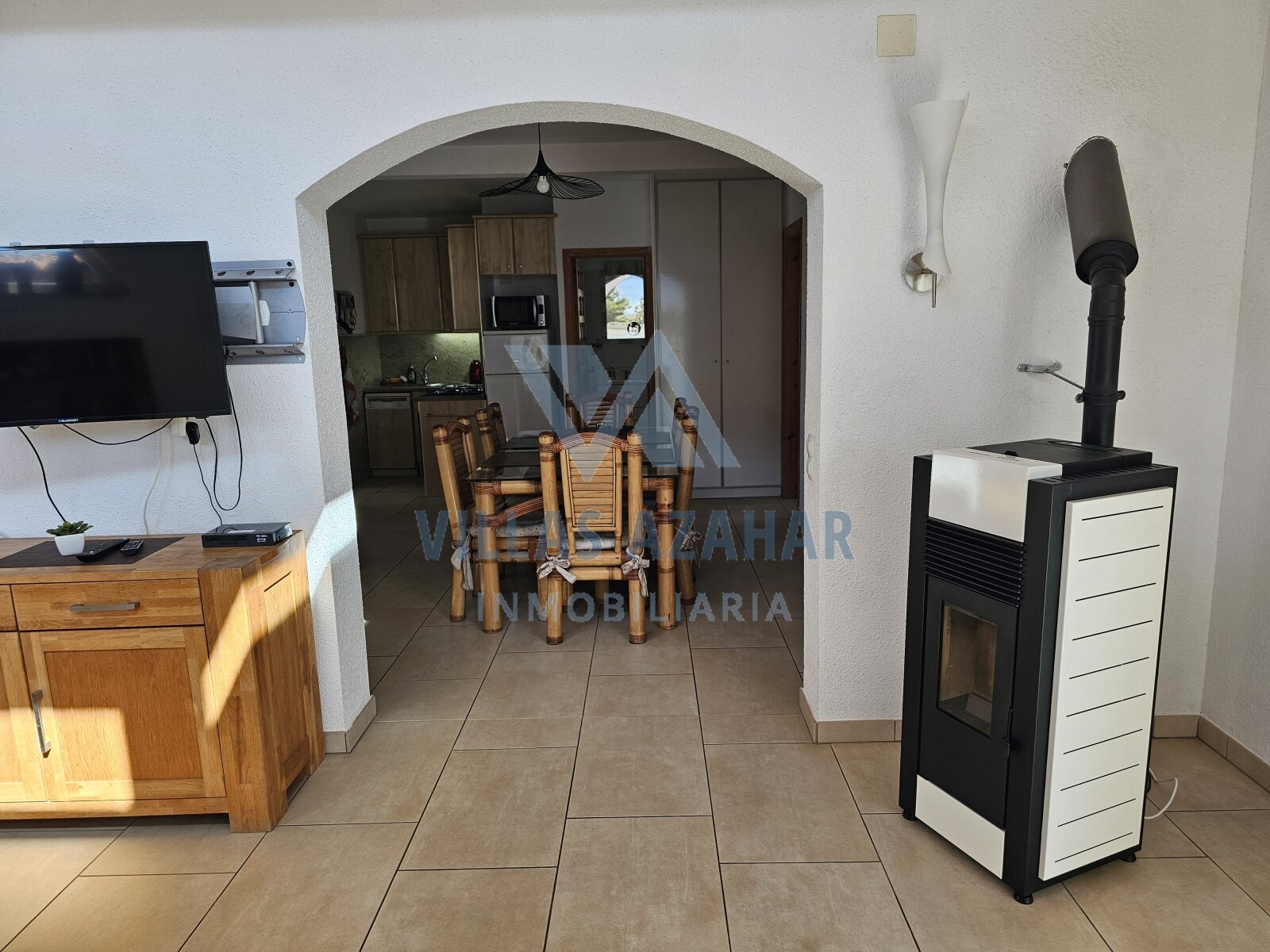 Low-Maintenance Detached House in a Quiet Location 