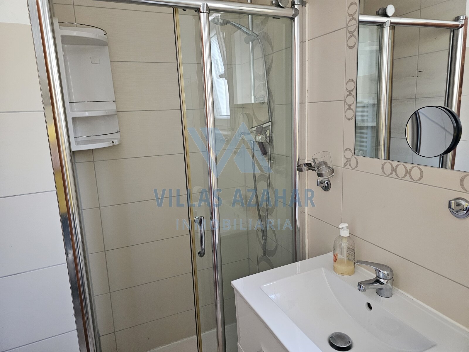 Low-Maintenance Detached House in a Quiet Location 