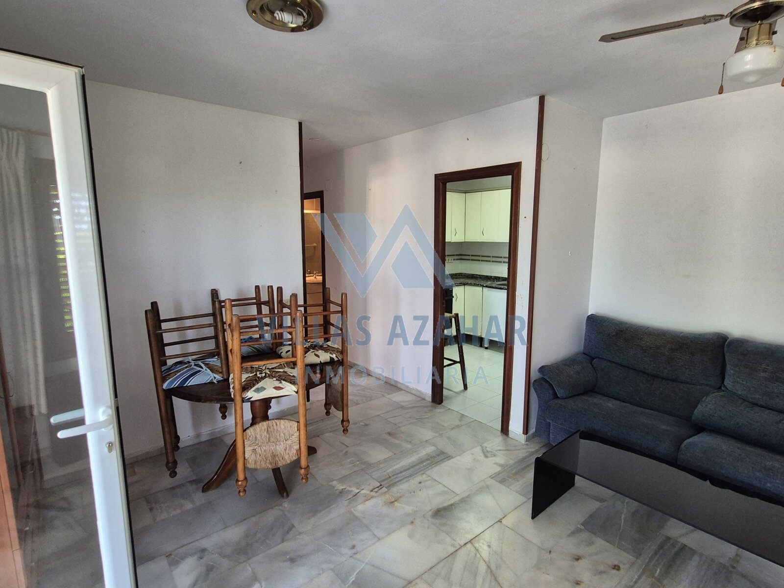 Ground Floor Apartment with Winter Garden – Urbanisation “La Palmera”
