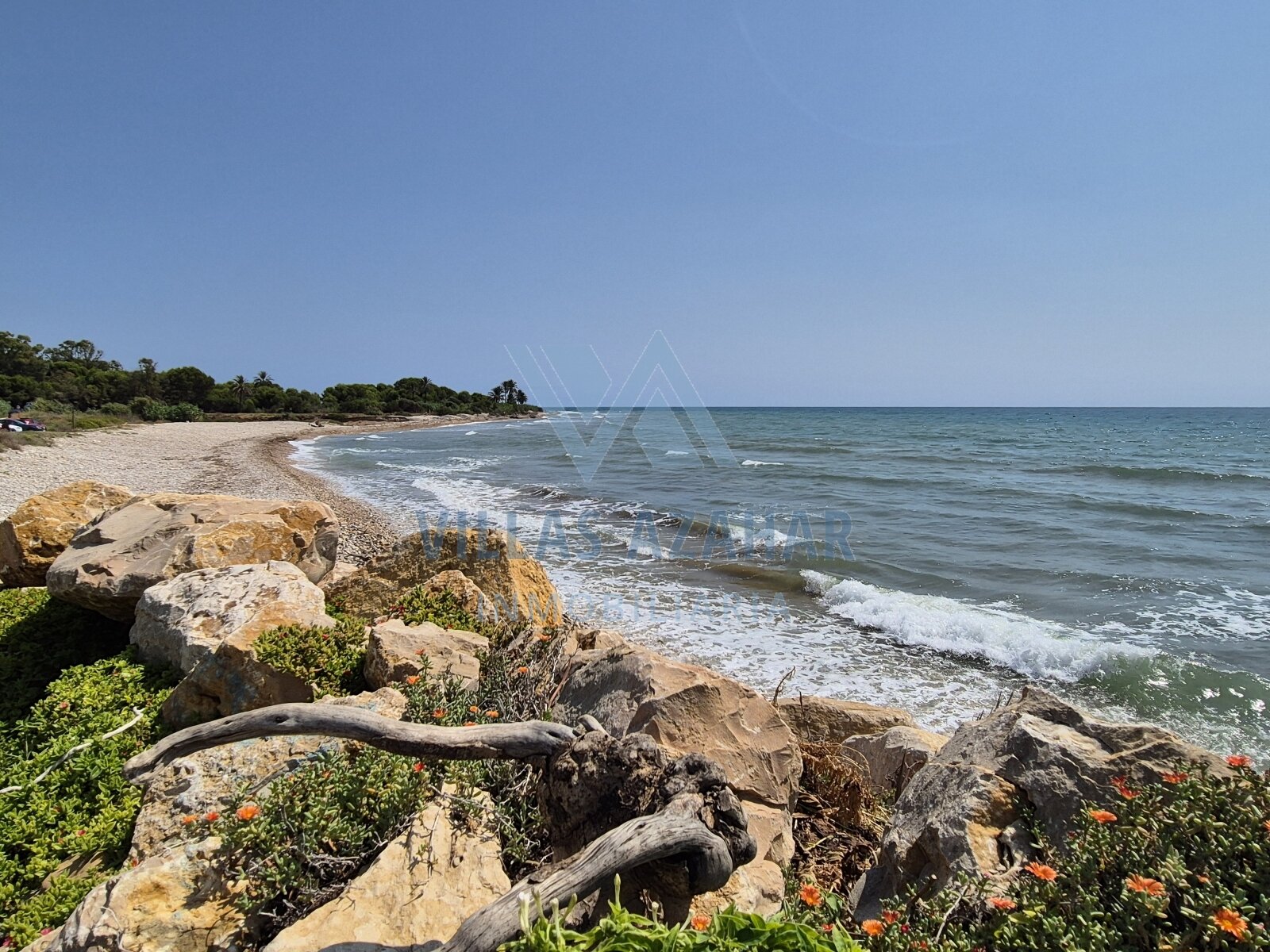 Ground Floor Apartment with Winter Garden – Urbanisation “La Palmera”