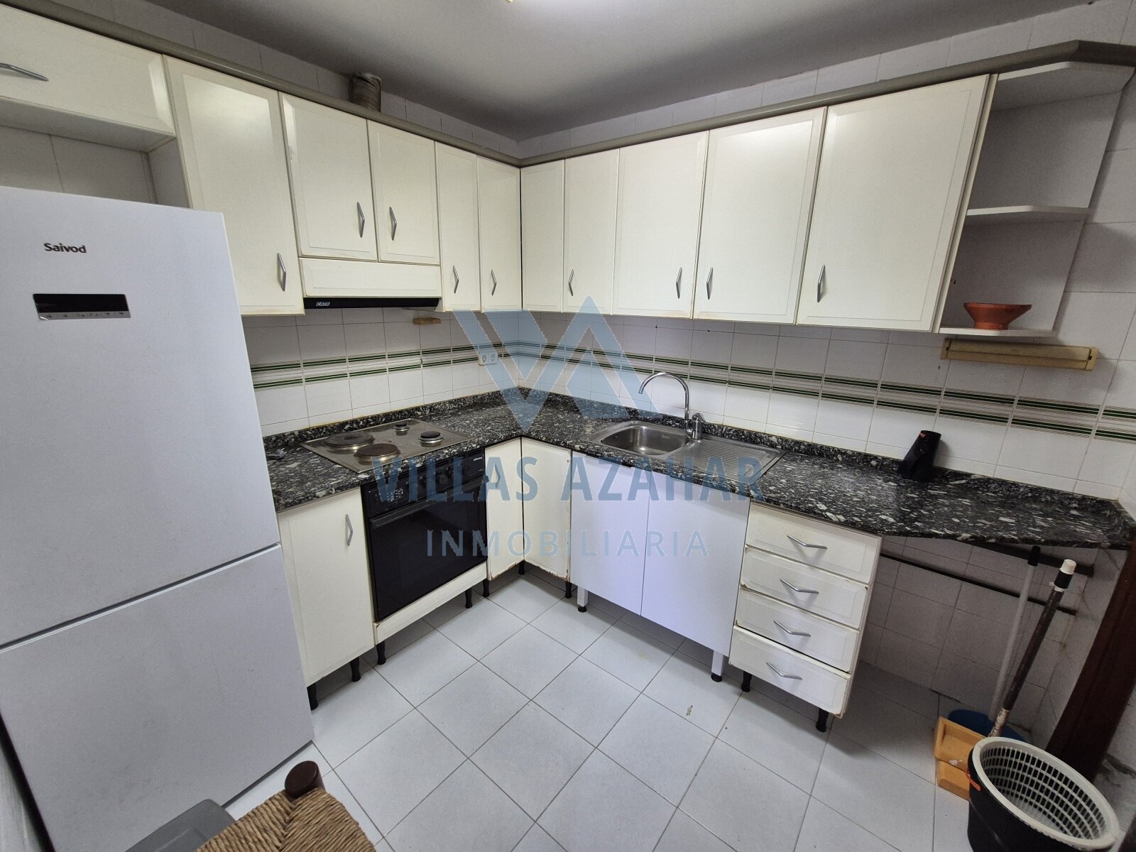 Ground Floor Apartment with Winter Garden – Urbanisation “La Palmera”