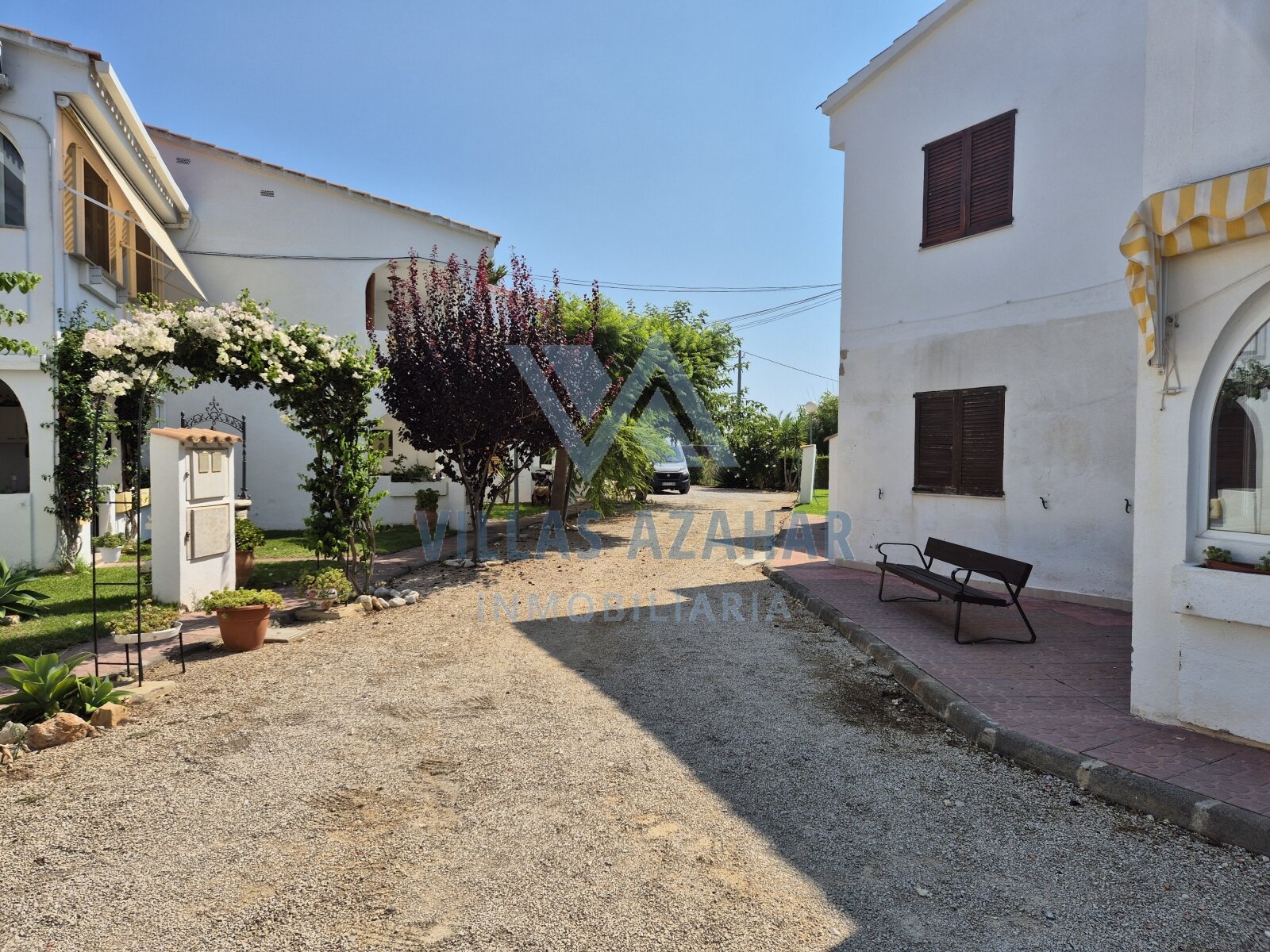 Ground Floor Apartment with Winter Garden – Urbanisation “La Palmera”