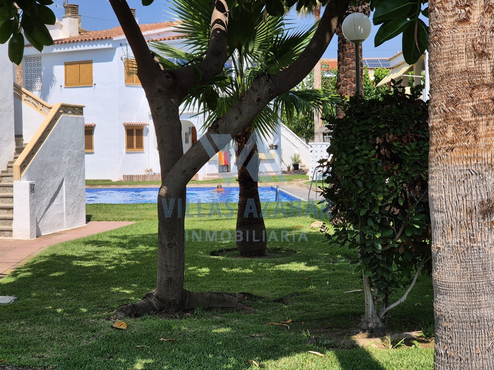 Ground Floor Apartment with Winter Garden – Urbanisation “La Palmera”