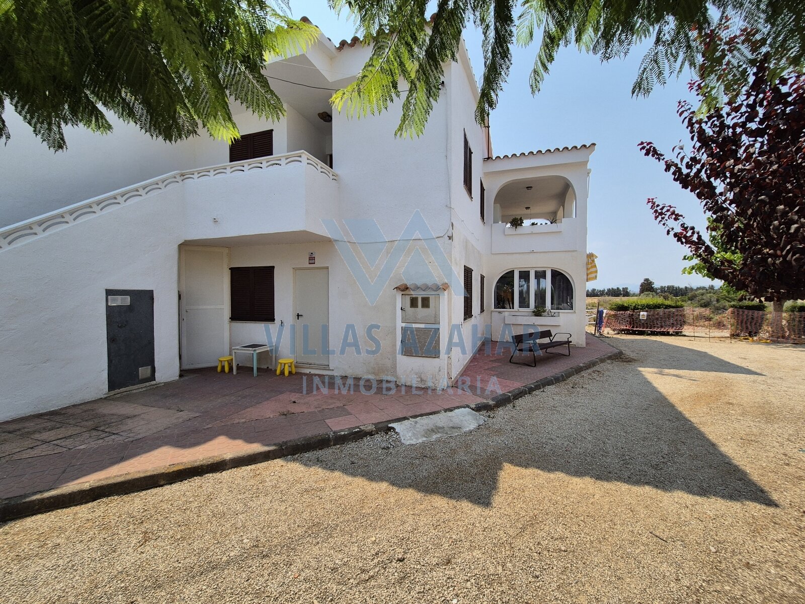 Ground Floor Apartment with Winter Garden – Urbanisation “La Palmera”