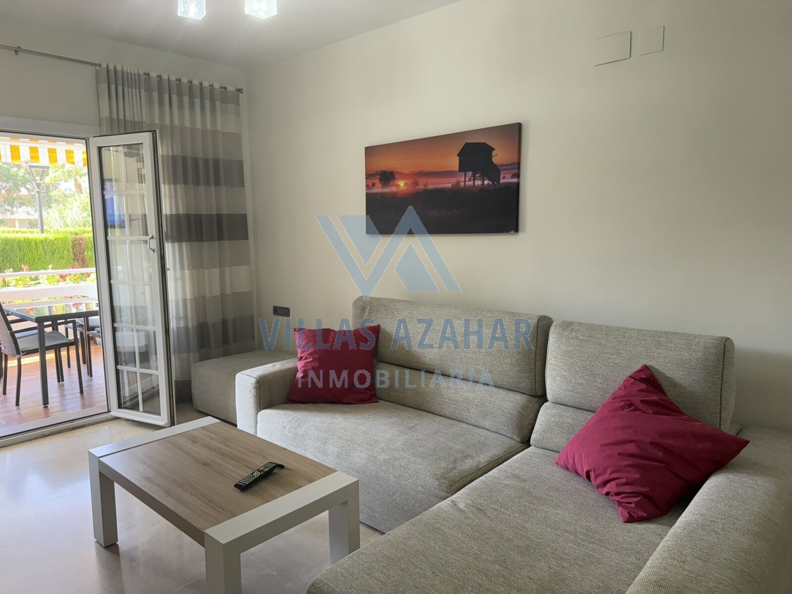 Las Mimosas magnificent three-bedroom apartment near beach