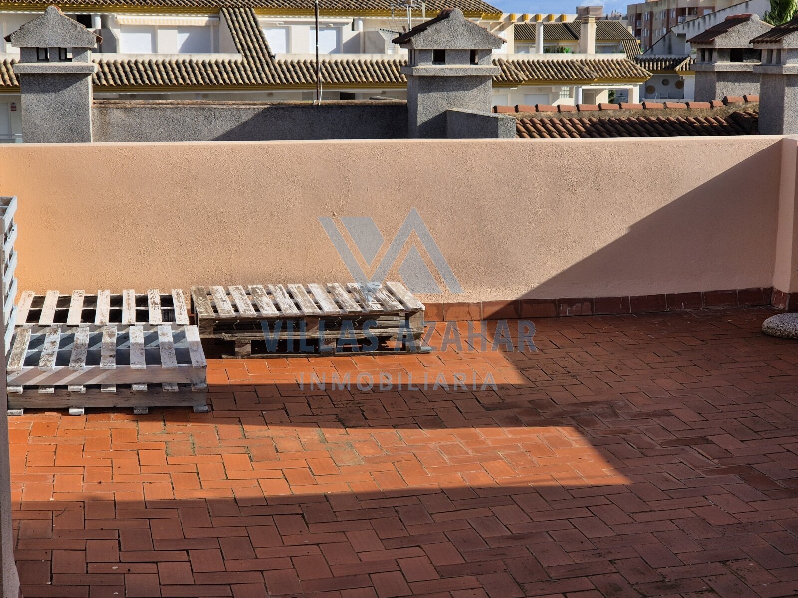 2 bed apartment near beach with huge terrace of 50 m2