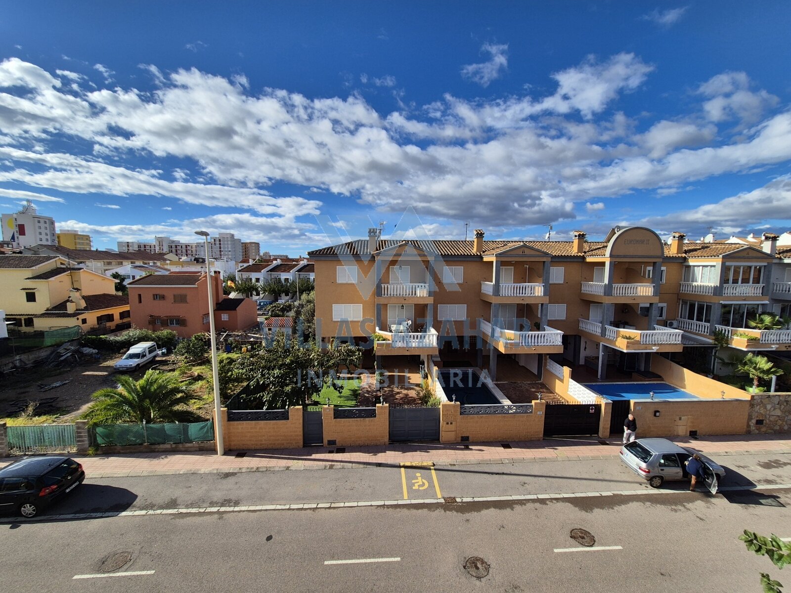 2 bed apartment near beach with huge terrace of 50 m2