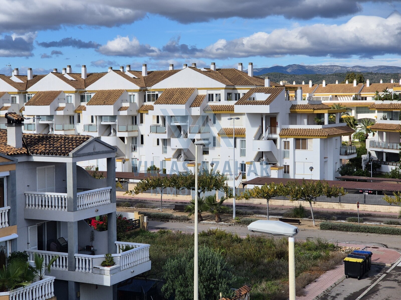 2 bed apartment near beach with huge terrace of 50 m2