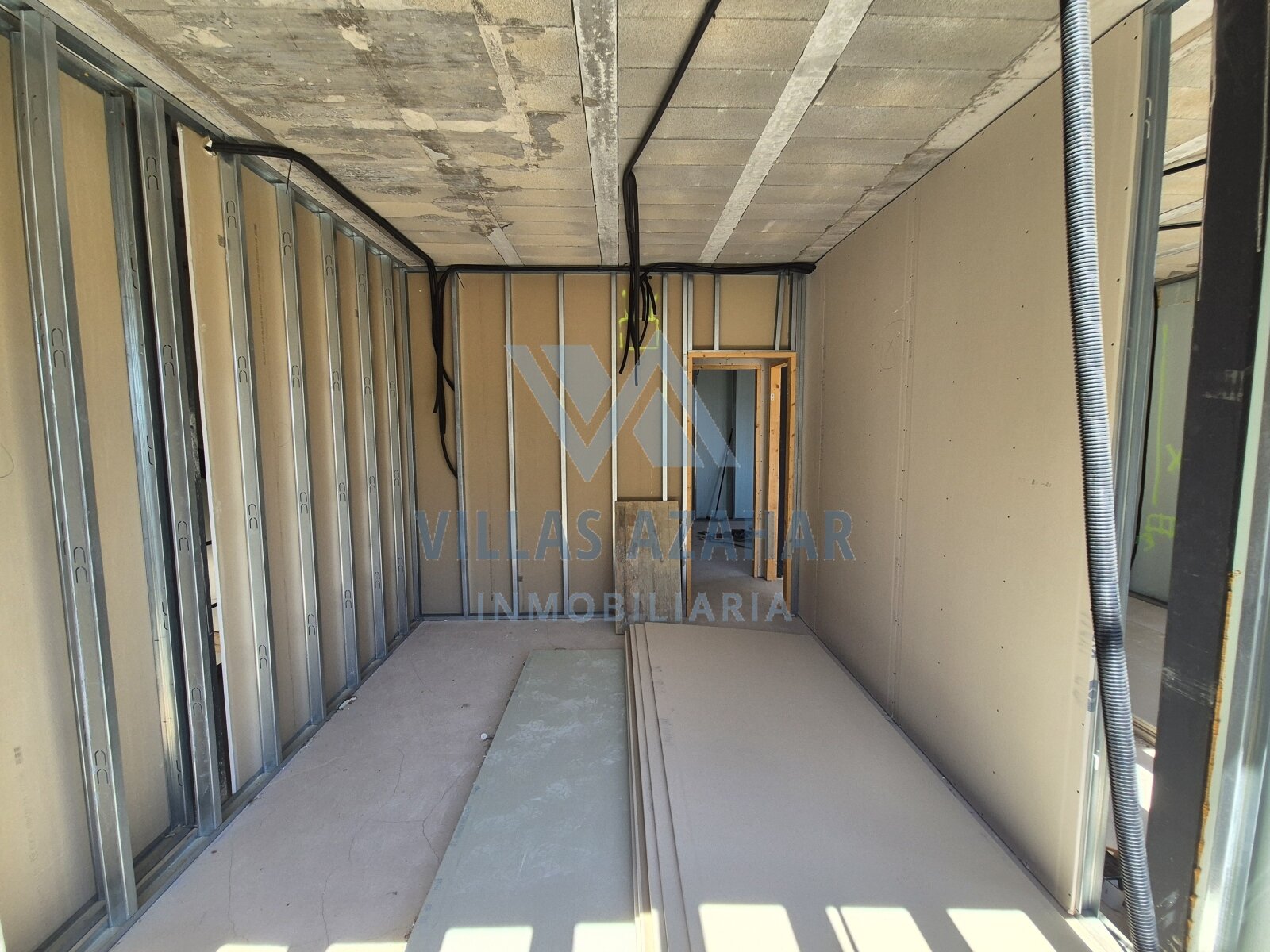 Modern drywall technology: future-proof room design with intelligent wall construction