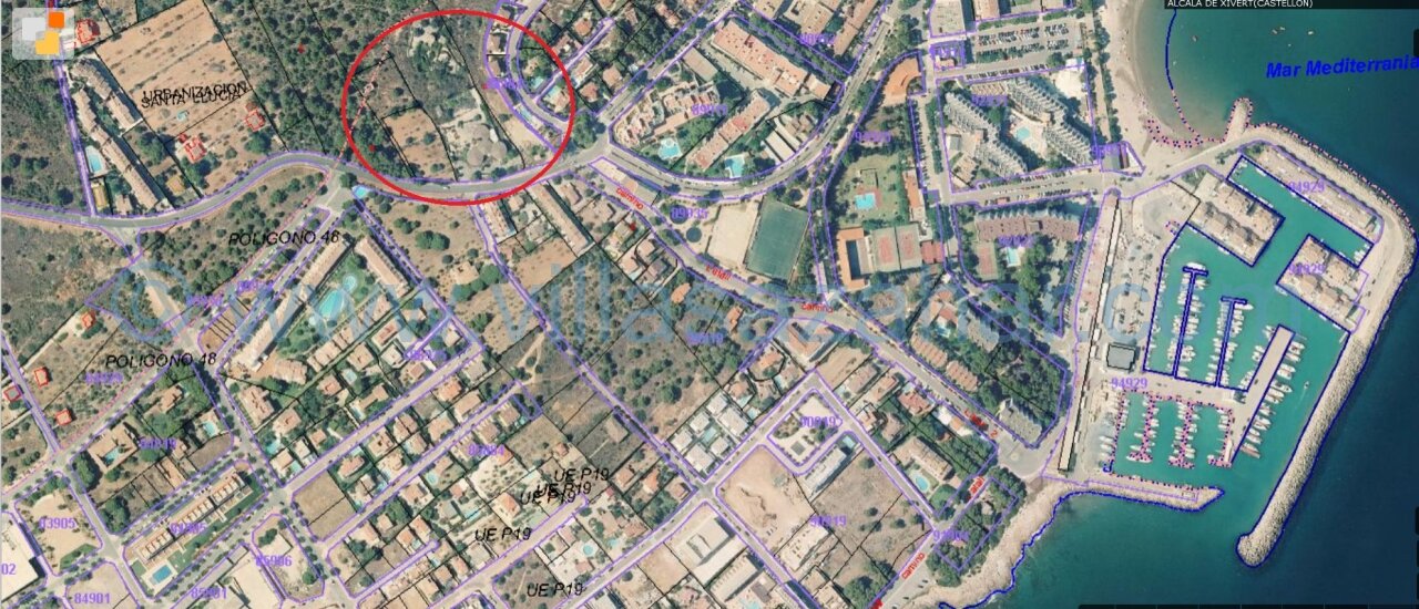 Parcela comercial urbanizada con un tamaño de 8.521 m2