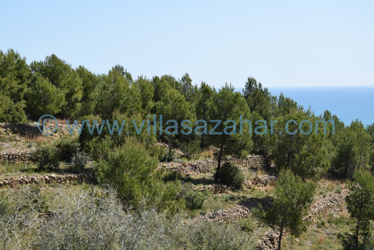 Parcelas con licencia de obra con vistas panorámicas al mar en venta