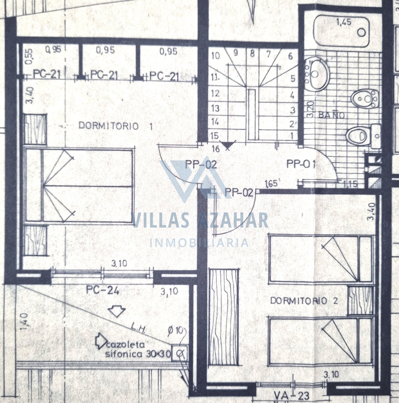 Gran Ático duplex con garaje individual y estudio en el centro
