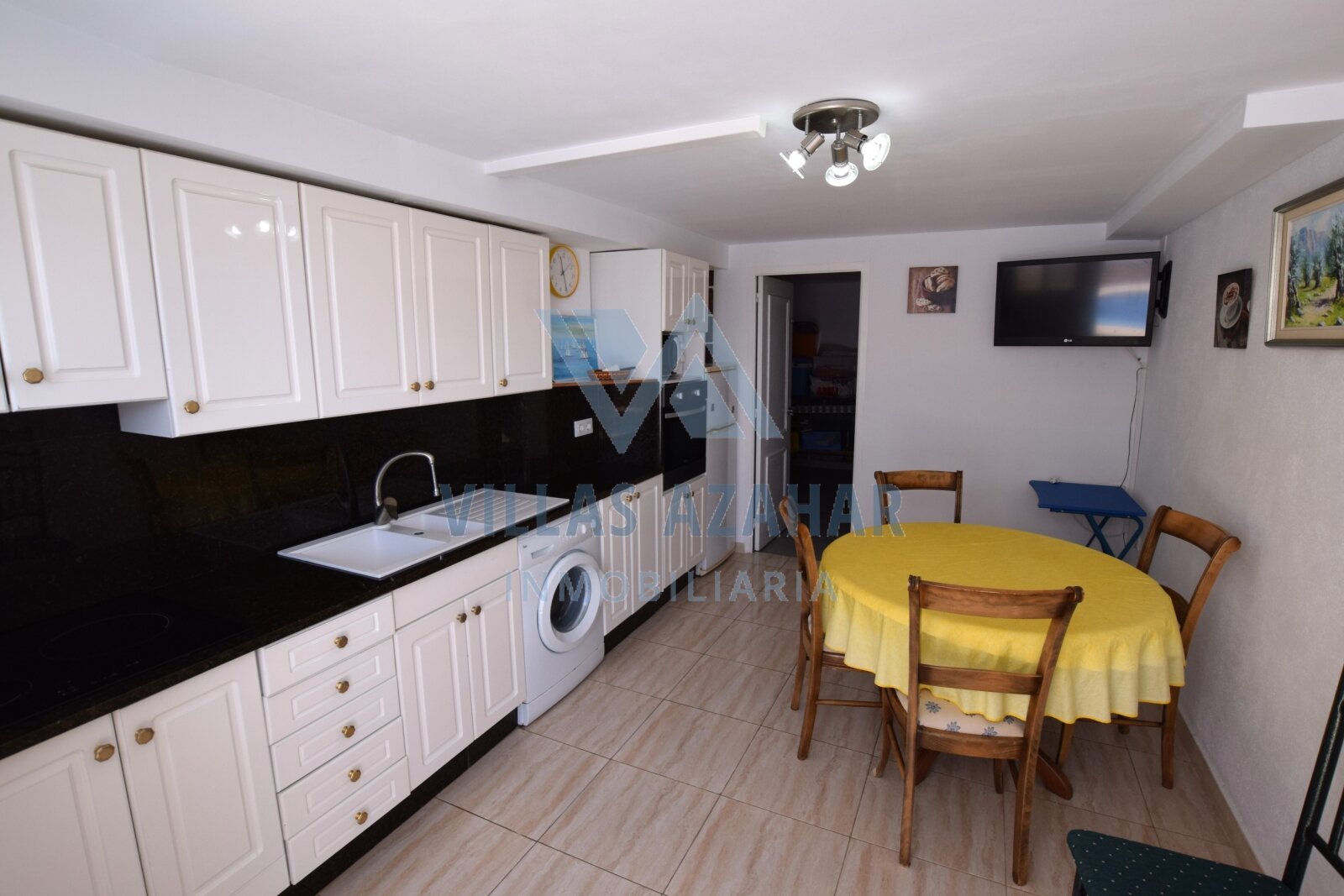 Chalet unifamiliar con piscina privada y apartartamento separado