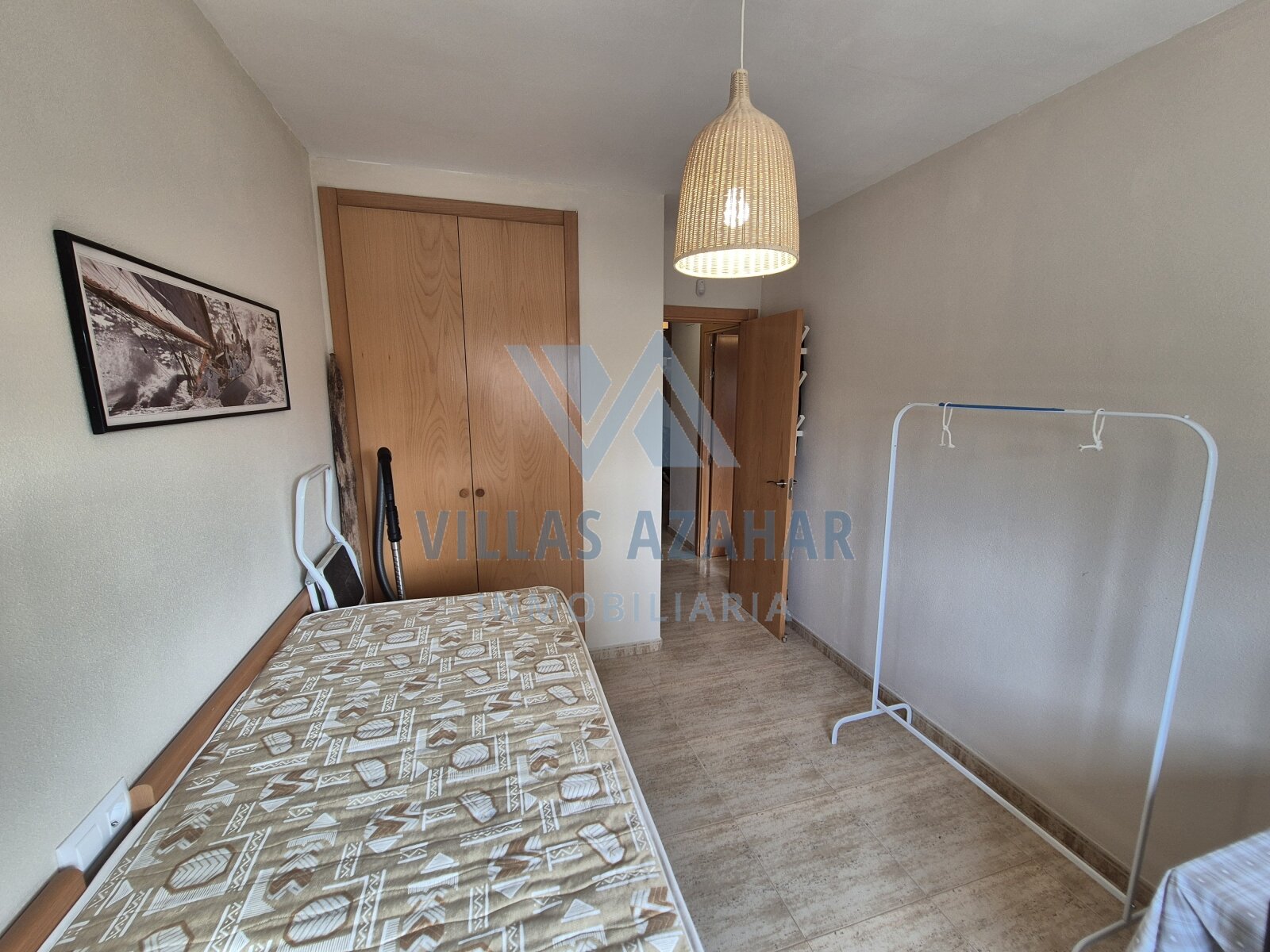 Moderno y luminoso apartamento cerca de la playa de arena