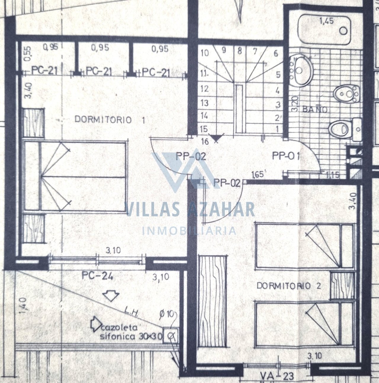 Plano bien pensado: apartamento cómodo de 3 habitaciones con distribución inteligente y escalera práctica Plano bien pensado: apartamento cómodo de 3 habitaciones con distribución inteligente y escalera práctica