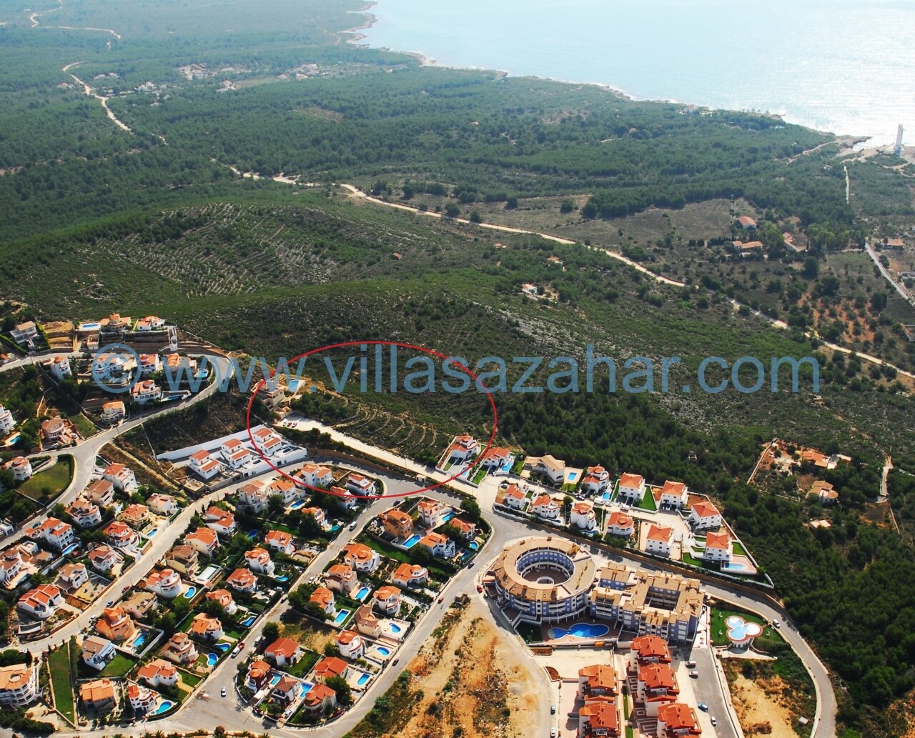 Terrains à bâtir viabilisés avec vue imprenable sur la mer a vendre
