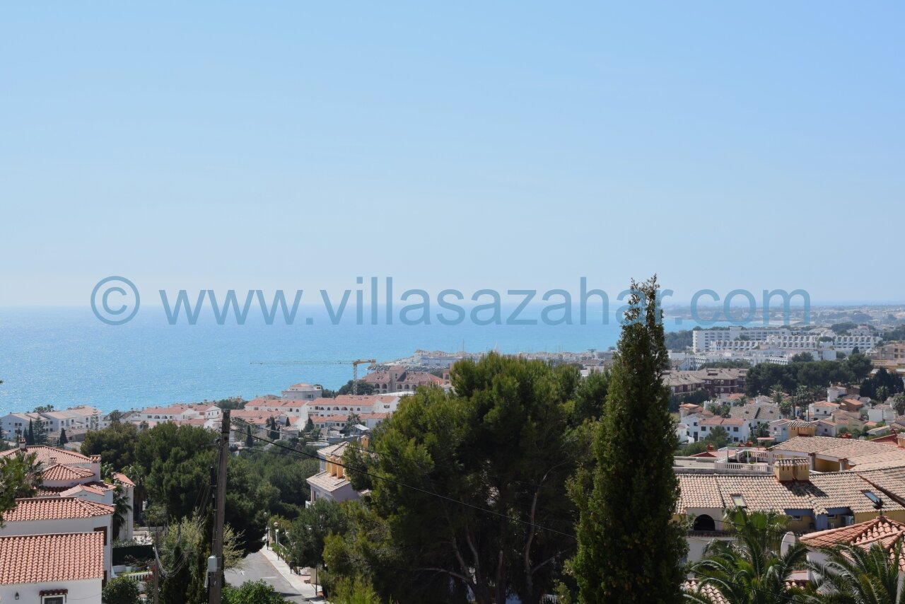 Terrains à bâtir viabilisés avec vue imprenable sur la mer a vendre