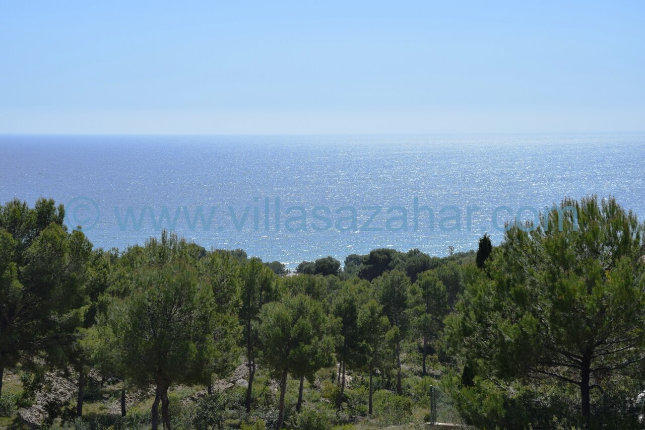 Terrains à bâtir viabilisés avec vue imprenable sur la mer a vendre