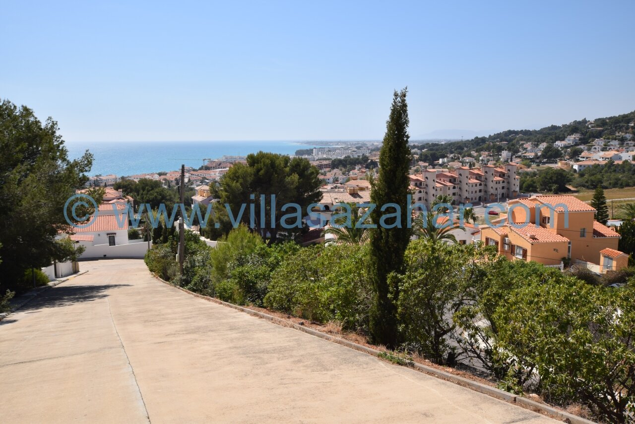 Terrains à bâtir viabilisés avec vue imprenable sur la mer a vendre