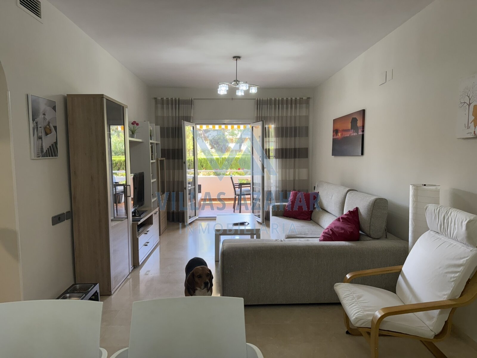 Magnifique appartement de trois chambres pres de la plage